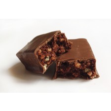 High protein chocolate & peanut flavour snack bar